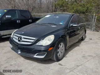 2006 Mercedes-Benz R-Class 3.5L with VIN 4JGCB65E26A006704, listed as a IAAI auction lot 41745249 with 145,198 mi miles. Bid and sale history available at carsss.com. Image 2.