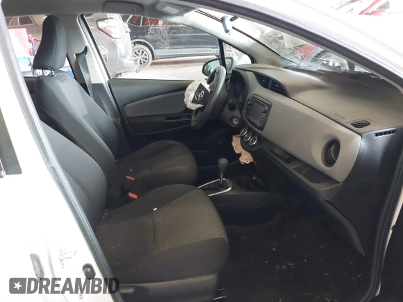 2015 Toyota Yaris L with VIN VNKKTUD38FA041692, listed as a IAAI auction lot 41158412 with Not Provided miles. Bid and sale history available at carsss.com. Image 5.