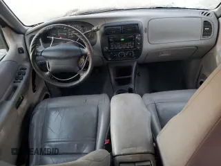 2000 Ford Explorer with VIN 1FMZU63X3YUB63135, listed as a Copart auction lot 75742324 with 168,191 mi miles and Salvage title. Bid and sale history available at DreamBid. Image 8.