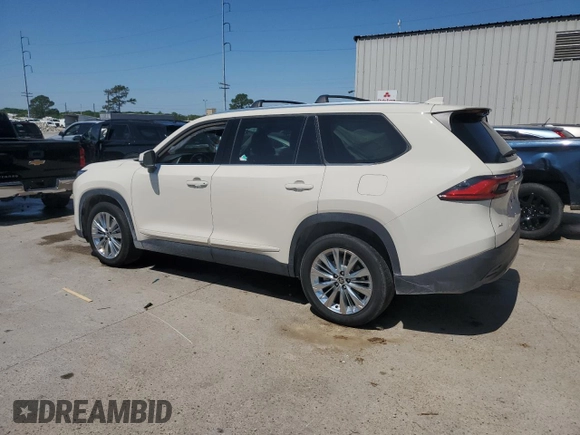 2024 Toyota Highlander XLE with VIN 5TDAAAB53RS028837, listed as a Copart auction lot 52251485 with 31,040 mi miles and Salvage title. Bid and sale history available at DreamBid. Image 2.