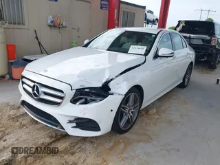 2020 Mercedes-Benz E 350 z VIN W1KZF8DB4LA833854, wystawiony jako IAAI lot #42424616 z przebiegiem 41 860 mil mil oraz . Historia ofert i sprzedaży dostępna na DreamBid. Obrazek 17.