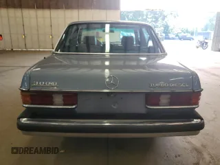 1985 Mercedes-Benz 300 с VIN WDBAB33C7FA271399, выставлен на аукционе Copart как лот 60481895 с пробегом 149 286 миль миль и Чистый • Clean title. История ставок и продаж доступна на DreamBid. Изображение 6.