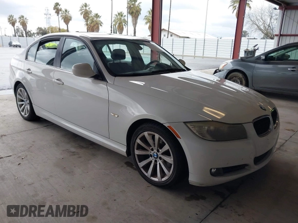 2011 BMW 3 Series 328i with VIN WBAPH5G5XBNM84297, listed as a IAAI auction lot 41535762 with 159,999 mi miles. Bid and sale history available at carsss.com. Image 1.