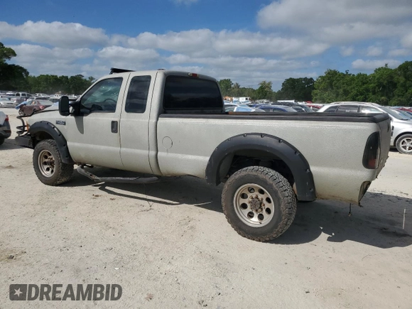 2001 Ford Super Duty F-250 XL with VIN 1FTNX21F11ED21923, listed as a Copart auction lot 51254845 with 271,252 mi miles and Salvage Title. Bid and sale history available at carsss.com. Image 2.