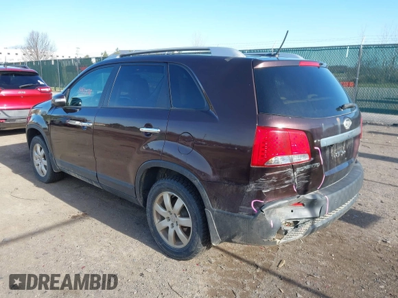 2011 Kia Sorento LX with VIN 5XYKT4A13BG004247, listed as a IAAI auction lot 41953128 with 162,595 mi miles. Bid and sale history available at carsss.com. Image 3.