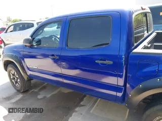 2005 Toyota Tacoma PreRunner z VIN 3TMJU62N75M001803, wystawiony jako IAAI lot #42329450 z przebiegiem 138 188 mil mil oraz . Historia ofert i sprzedaży dostępna na DreamBid. Obrazek 14.