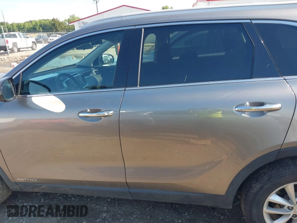 2017 Kia Sorento LX with VIN 5XYPGDA54HG306572, listed as a IAAI auction lot 42201527 with 74,815 mi miles and . Bid and sale history available at DreamBid. Image 15.