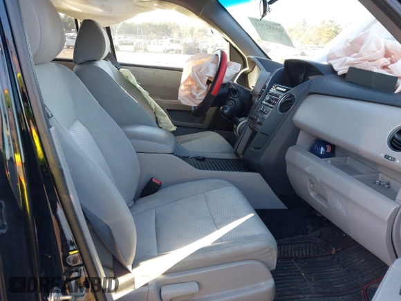 2015 Honda Pilot LX with VIN 5FNYF4H23FB044468, listed as a IAAI auction lot 40851104 with 144,858 mi miles. Bid and sale history available at carsss.com. Image 5.