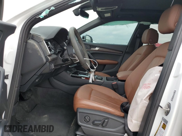 2024 Audi Q5 Premium with VIN WA1ABAFY6R2042301, listed as a Copart auction lot 43386775 with 18,973 mi miles and Salvage title. Bid and sale history available at DreamBid. Image 7.