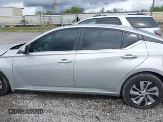 2019 Nissan Altima S with VIN 1N4BL4BV1KC219217, listed as a IAAI auction lot 41853232 with 64,761 mi miles and . Bid and sale history available at carsss.com. Image 14.