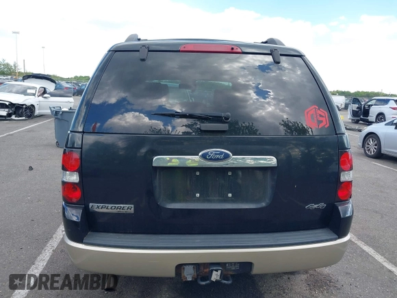 2008 Ford Explorer Eddie Bauer с VIN 1FMEU74E18UA93782, выставлен на аукционе IAAI как лот 42219971 с пробегом 166 273 миль миль и . История ставок и продаж доступна на DreamBid. Изображение 16.