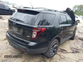2015 Ford Explorer Sport z VIN 1FM5K8GT5FGA24837, wystawiony jako IAAI lot #42204797 z przebiegiem Nie podano mil oraz . Historia ofert i sprzedaży dostępna na DreamBid. Obrazek 4.