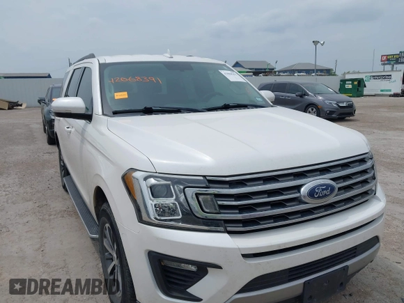 2018 Ford Expedition XLT with VIN 1FMJU1HT8JEA60704, listed as a IAAI auction lot 42068391 with 120,940 mi miles and . Bid and sale history available at DreamBid. Image 6.
