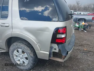2007 Ford Explorer XLT with VIN 1FMEU73EX7UB55289, listed as a IAAI auction lot 41933815 with 192,559 mi miles. Bid and sale history available at carsss.com. Image 6.