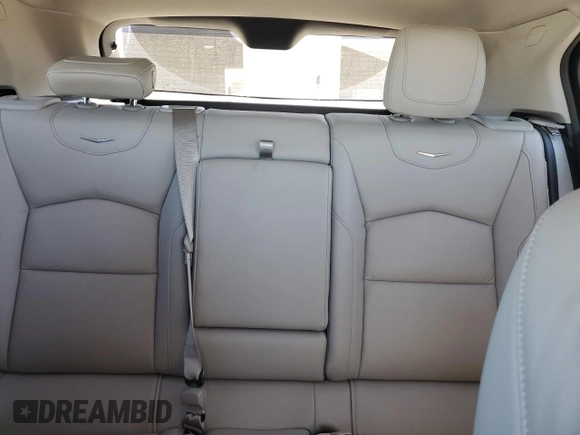 2021 Cadillac XT4 FWD Premium Luxury z VIN 1GYFZCR46MF076066, wystawiony jako Copart lot #47493235 z przebiegiem 21 550 mil mil oraz Nie do naprawy. Historia ofert i sprzedaży dostępna na DreamBid. Obrazek 10.