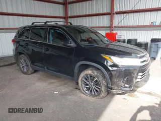2019 Toyota Highlander SE with VIN 5TDJZRFH9KS608028, listed as a IAAI auction lot 42607582 with 91,876 mi miles and . Bid and sale history available at DreamBid. Image 1.