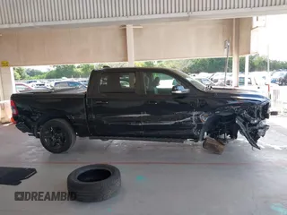 2020 Ram 1500 Big Horn z VIN 1C6RREFT0LN373453, wystawiony jako IAAI lot #42589862 z przebiegiem 93 768 mil mil oraz . Historia ofert i sprzedaży dostępna na DreamBid. Obrazek 13.