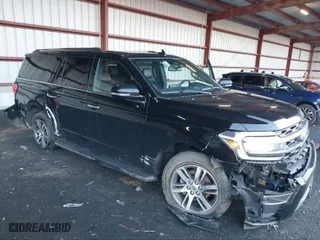 2023 Ford Expedition Max Limited with VIN 1FMJK2A88PEA58834, listed as a IAAI auction lot 41375057 with 44,112 mi miles. Bid and sale history available at carsss.com. Image 3.