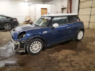 2015 MINI Hardtop S with VIN WMWXP7C58F2A34968, listed as a Copart auction lot 45736685 with 179,188 mi miles and Salvage Title. Bid and sale history available at DreamBid. Image 1.