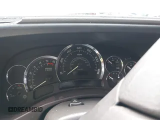 2005 Cadillac Escalade ESV z VIN 3GYFK66N55G224467, wystawiony jako IAAI lot #41352802 z przebiegiem Nie podano mil oraz . Historia ofert i sprzedaży dostępna na DreamBid. Obrazek 7.