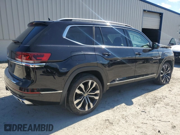2022 Volkswagen Atlas SEL Premium R-Line with VIN 1V2FR2CA0NC532689, listed as a Copart auction lot 61580755 with 62,614 mi miles and Salvage title. Bid and sale history available at DreamBid. Image 3.
