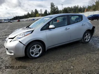 2015 Nissan LEAF SV with VIN 1N4AZ0CP9FC304508, listed as a Copart auction lot 52042755 with 35,424 mi miles and Salvage Title. Bid and sale history available at carsss.com. Image 1.