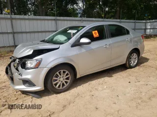 2020 Chevrolet Sonic LT with VIN 1G1JD5SB3L4101575, listed as a Copart auction lot 55560015 with 61,931 mi miles and Salvage title. Bid and sale history available at DreamBid. Image 1.