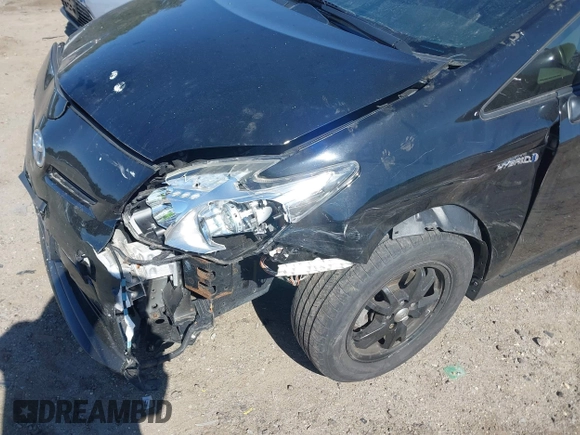 2015 Toyota Prius Four z VIN JTDKN3DU5F0434254, wystawiony jako IAAI lot #42070019 z przebiegiem 134 790 mil mil oraz . Historia ofert i sprzedaży dostępna na DreamBid. Obrazek 6.
