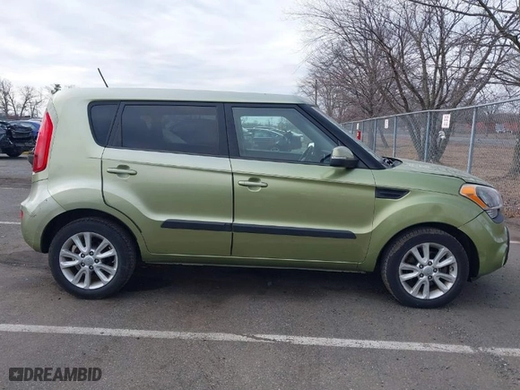 2012 Kia Soul + with VIN KNDJT2A67C7464070, listed as a IAAI auction lot 41709808 with 73,138 mi miles. Bid and sale history available at carsss.com. Image 13.