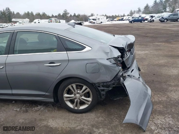2018 Hyundai Sonata SEL with VIN 5NPE34AF5JH696060, listed as a IAAI auction lot 41638547 with NaN miles. Bid and sale history available at carsss.com. Image 17.