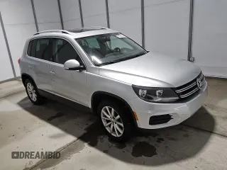 2017 Volkswagen Tiguan Wolfsburg Edition z VIN WVGRV7AXXHW502712, wystawiony jako Copart lot #60052095 z przebiegiem 85 821 mil mil oraz Czysty tytuł • Clean title. Historia ofert i sprzedaży dostępna na DreamBid. Obrazek 4.
