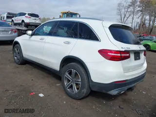 2019 Mercedes-Benz GLC with VIN WDC0G4KB3K1005332, listed as a IAAI auction lot 41774506 with 73,934 mi miles. Bid and sale history available at carsss.com. Image 3.
