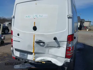 2017 Freightliner Sprinter Cargo с VIN WDYPF0CD1HP387256, выставлен на аукционе IAAI как лот 41506530 с пробегом 177 117 миль миль и . История ставок и продаж доступна на DreamBid. Изображение 6.