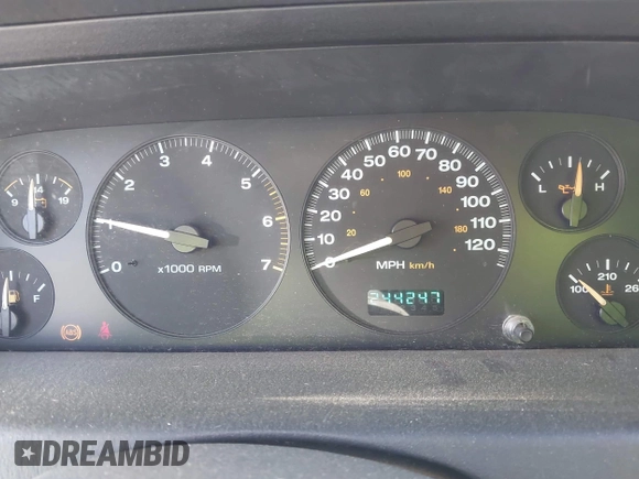 2004 Jeep Grand Cherokee Laredo z VIN 1J4GW48S64C152101, wystawiony jako IAAI lot #42165988 z przebiegiem 244 247 mil mil oraz . Historia ofert i sprzedaży dostępna na DreamBid. Obrazek 7.