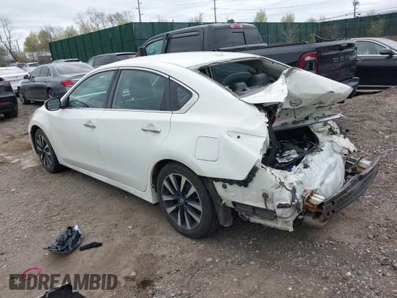 2018 Nissan Altima SR with VIN 1N4AL3AP7JC174856, listed as a IAAI auction lot 42070366 with 135,680 mi miles and . Bid and sale history available at carsss.com. Image 3.