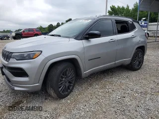 2022 Jeep Compass Limited z VIN 3C4NJDCB3NT143803, wystawiony jako Copart lot #56148265 z przebiegiem 67 395 mil mil oraz Szkoda całkowita • Salvage title. Historia ofert i sprzedaży dostępna na DreamBid. Obrazek 1.