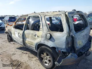 2005 Ford Escape Limited with VIN 1FMYU94105KA90031, listed as a IAAI auction lot 41749186 with 1 mi miles. Bid and sale history available at carsss.com. Image 3.