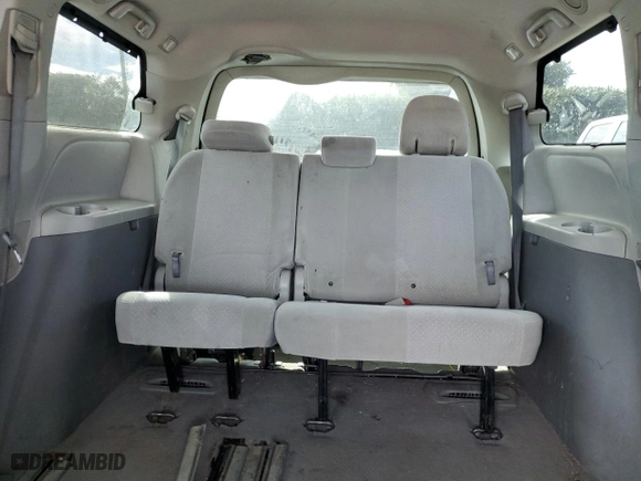 2011 Toyota Sienna LE AAS with VIN 5TDKK3DC0BS089481, listed as a Copart auction lot 47887885 with 379,545 mi miles and Salvage Title. Bid and sale history available at carsss.com. Image 10.