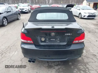 2011 BMW 1 Series 135i с VIN WBAUN7C50BVM25336, выставлен на аукционе IAAI как лот 41720402 с пробегом Не указан миль и . История ставок и продаж доступна на DreamBid. Изображение 16.