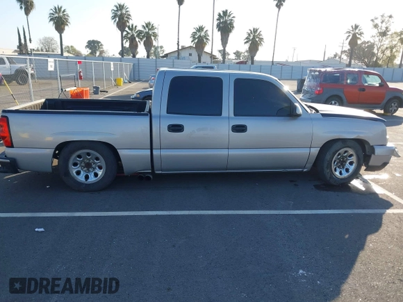 2007 Chevrolet Silverado 1500 LS with VIN 2GCEC13V771135632, listed as a IAAI auction lot 41770675 with 205,704 mi miles and . Bid and sale history available at DreamBid. Image 14.