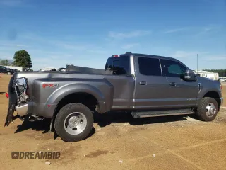2022 Ford F-350 XL with VIN 1FT8W3DT9NEF80365, listed as a Copart auction lot 80200464 with 61,314 mi miles and Salvage Title. Bid and sale history available at DreamBid. Image 3.