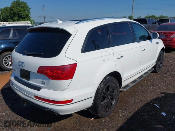 2011 Audi Q7 Premium Plus with VIN WA1LMAFE6BD003047, listed as a IAAI auction lot 42641335 with 213,023 mi miles and . Bid and sale history available at DreamBid. Image 4.