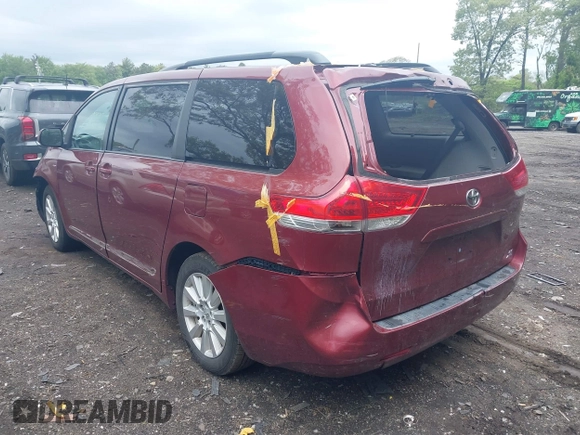 2017 Toyota Sienna LE with VIN 5TDJZ3DC9HS164792, listed as a IAAI auction lot 42263886 with 186,018 mi miles and . Bid and sale history available at DreamBid. Image 3.