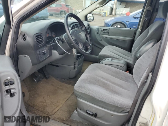 2006 Chrysler Town & Country Touring z VIN 2A4GP54L56R631489, wystawiony jako Copart lot #58981685 z przebiegiem 242 106 mil mil oraz Szkoda całkowita • Salvage title. Historia ofert i sprzedaży dostępna na DreamBid. Obrazek 7.