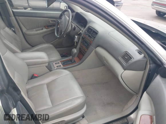 2001 Lexus ES 300 with VIN JT8BF28G310305464, listed as a IAAI auction lot 42767955 with 144,281 mi miles and . Bid and sale history available at DreamBid. Image 5.