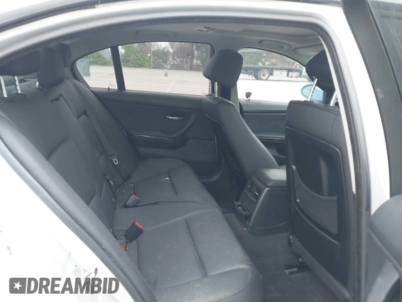 2007 BMW 3 Series 328i with VIN WBAVC53597FZ70807, listed as a IAAI auction lot 42078844 with 187,958 mi miles and . Bid and sale history available at carsss.com. Image 8.