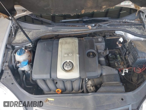 2005 Volkswagen Jetta 2.5 with VIN 3VWSG71K25M644310, listed as a IAAI auction lot 42697774 with 137,718 mi miles and . Bid and sale history available at DreamBid. Image 10.