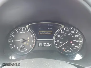2015 Nissan Altima 2.5 with VIN 1N4AL3AP7FN324010, listed as a IAAI auction lot 41543122 with 137,178 mi miles. Bid and sale history available at carsss.com. Image 7.