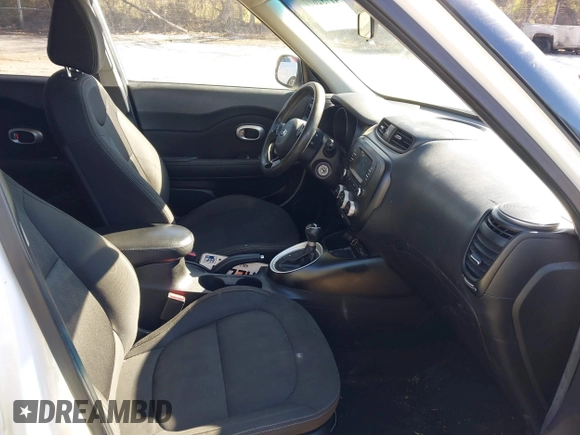 2019 Kia Soul with VIN KNDJN2A23K7634530, listed as a IAAI auction lot 41732677 with 96,586 mi miles. Bid and sale history available at carsss.com. Image 5.
