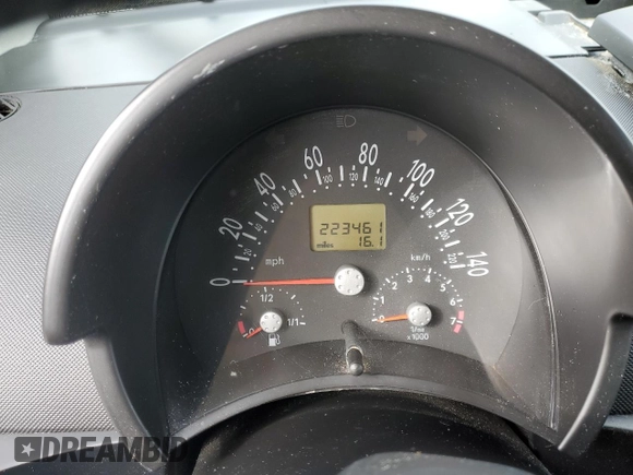 1999 Volkswagen Beetle GLS with VIN 3VWCC21C6XM401937, listed as a Copart auction lot 41978455 with 223,461 mi miles and Salvage title. Bid and sale history available at DreamBid. Image 9.